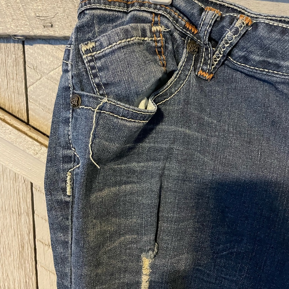 Zanadi Y2K Wide Leg Distressed Jeans - Picture 2 of 7